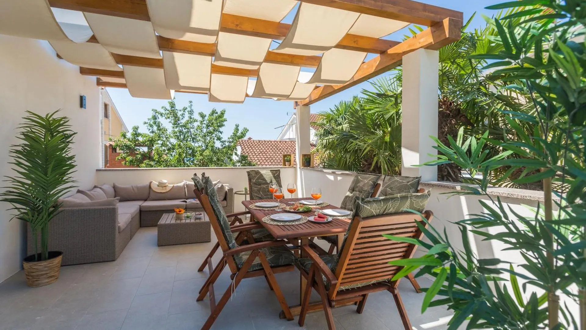 Apartement Radovan 3 Mit Meerblick In Strandnaehe Porec